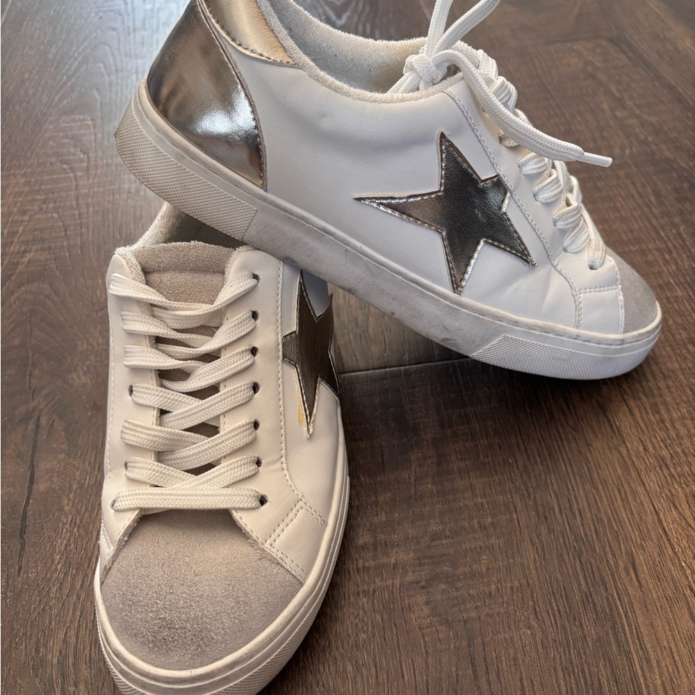 Steve Madden White and Silver Star Sneakers
